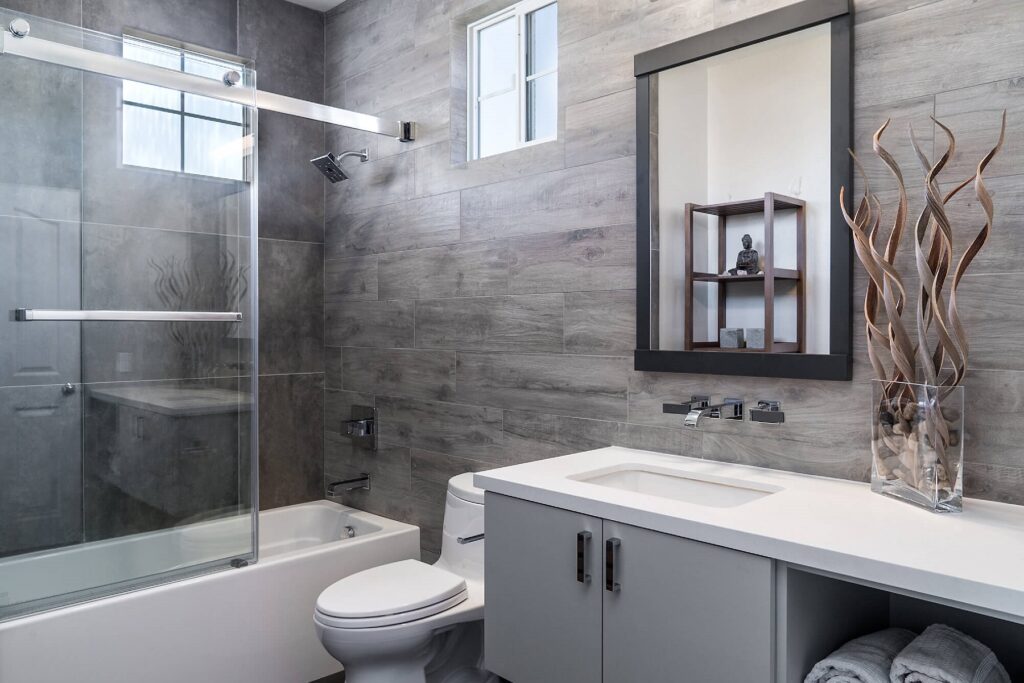 15 Bathroom Remodel Ideas | Remodel Your Small Bathroom Fast and Inexpensively